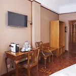 Hotel Go2oporto Flores 3*