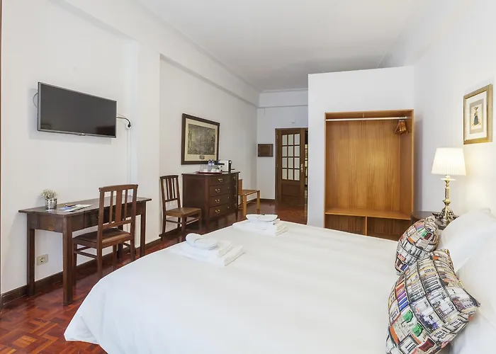 Go2oporto Flores Hotel 3*