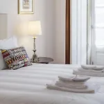 Go2oporto Flores Hotel 3*