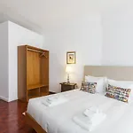Go2oporto Flores Hotel 3*