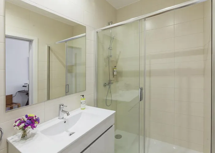 Hotel Go2oporto Flores 3*