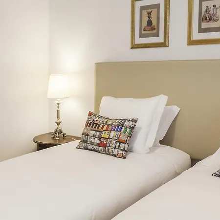 Go2oporto Flores Hotel