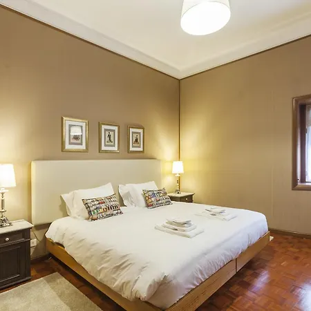 Go2oporto Flores Hotel 3*