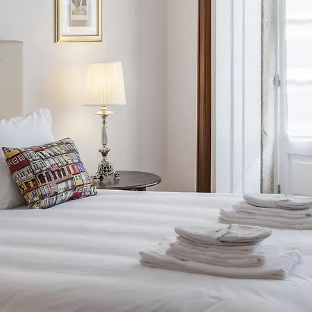 Go2oporto Flores Hotel 3*