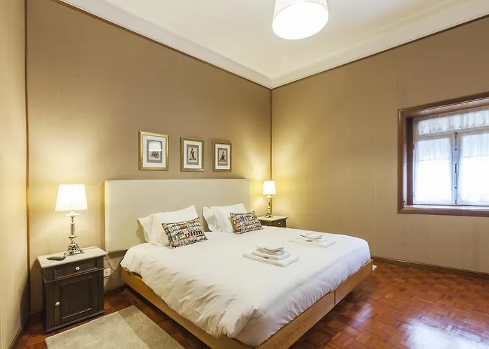 Go2oporto Flores Hotell 3*