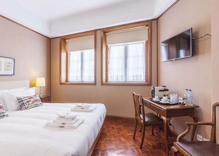 Hotell Go2oporto Flores 3*